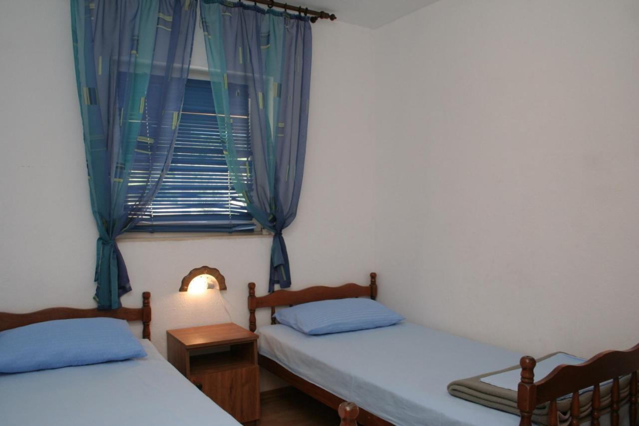 Apartments By The Sea Cove Zarace - Gdinj, Hvar - 4598 Exterior foto